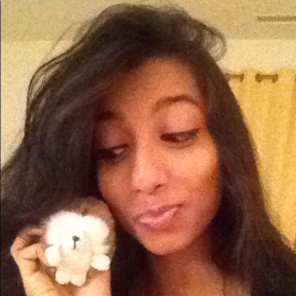 Meet your Posher, Esther